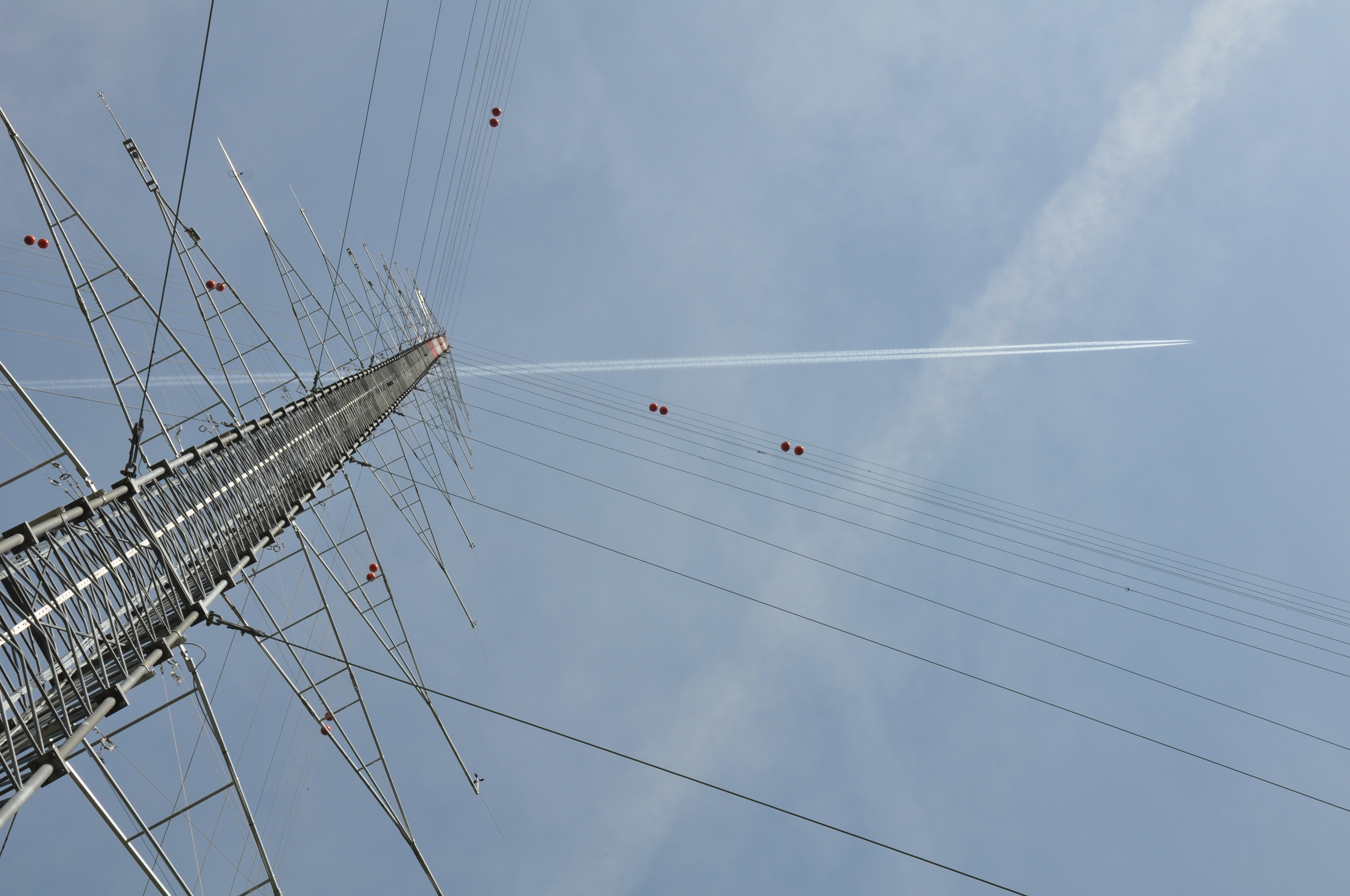 A mast at one of the settings
